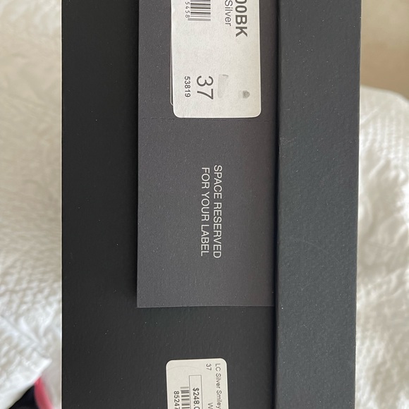 Lola Cruz smiley face sneaker - Picture 11 of 11